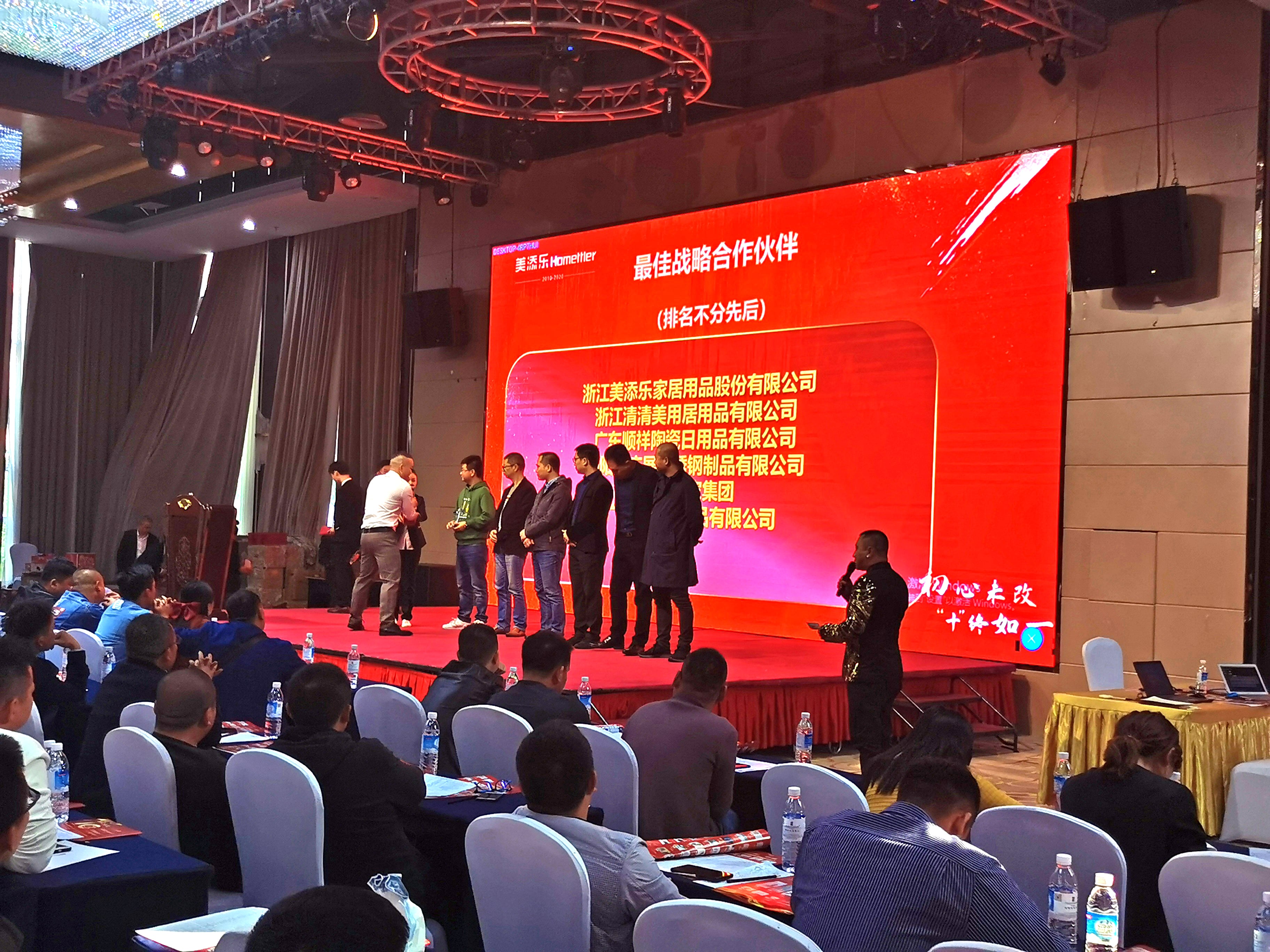 3fe4b9ce-d17f-4106-8c35-ebcbfd3d9c94 3fe4b9ce-d17f-4106-8c35-ebcbfd3d9c94